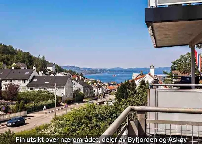 Newly Renovated 3-room Apartman *