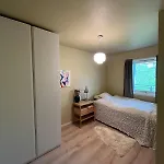 Lejlighed Newly Renovated 3-room